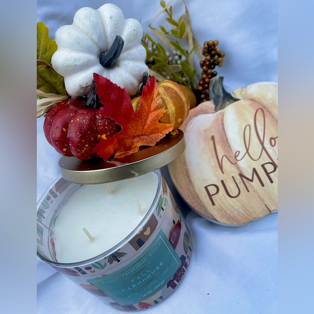 Handmade ‘Fall Farmhouse’ 3 Wick Scented Candle and ‘Hello Pumpkin’ Decoration